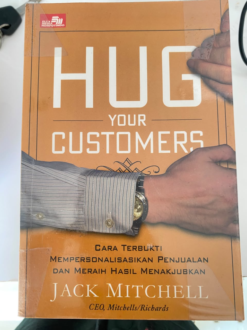 Hug your Costumers