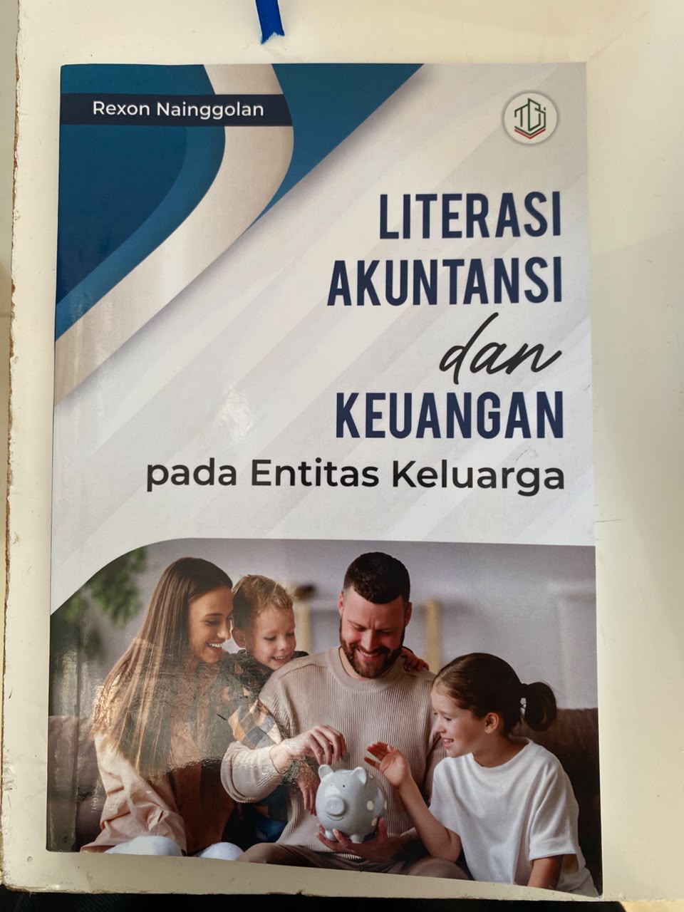 Literasi Akuntansi Dan Keuangan Pada Entitas Keluarga